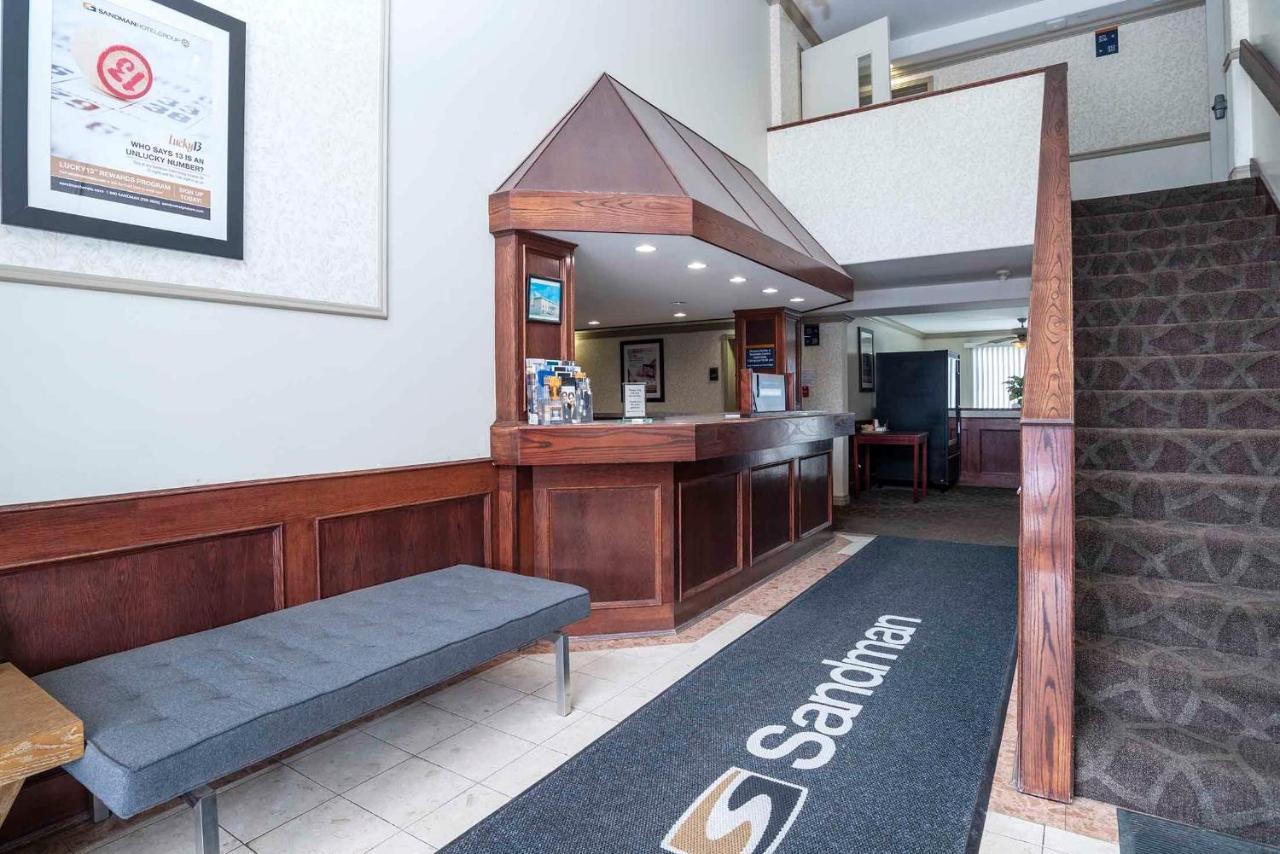 Sandman Inn Смітерз Екстер'єр фото
